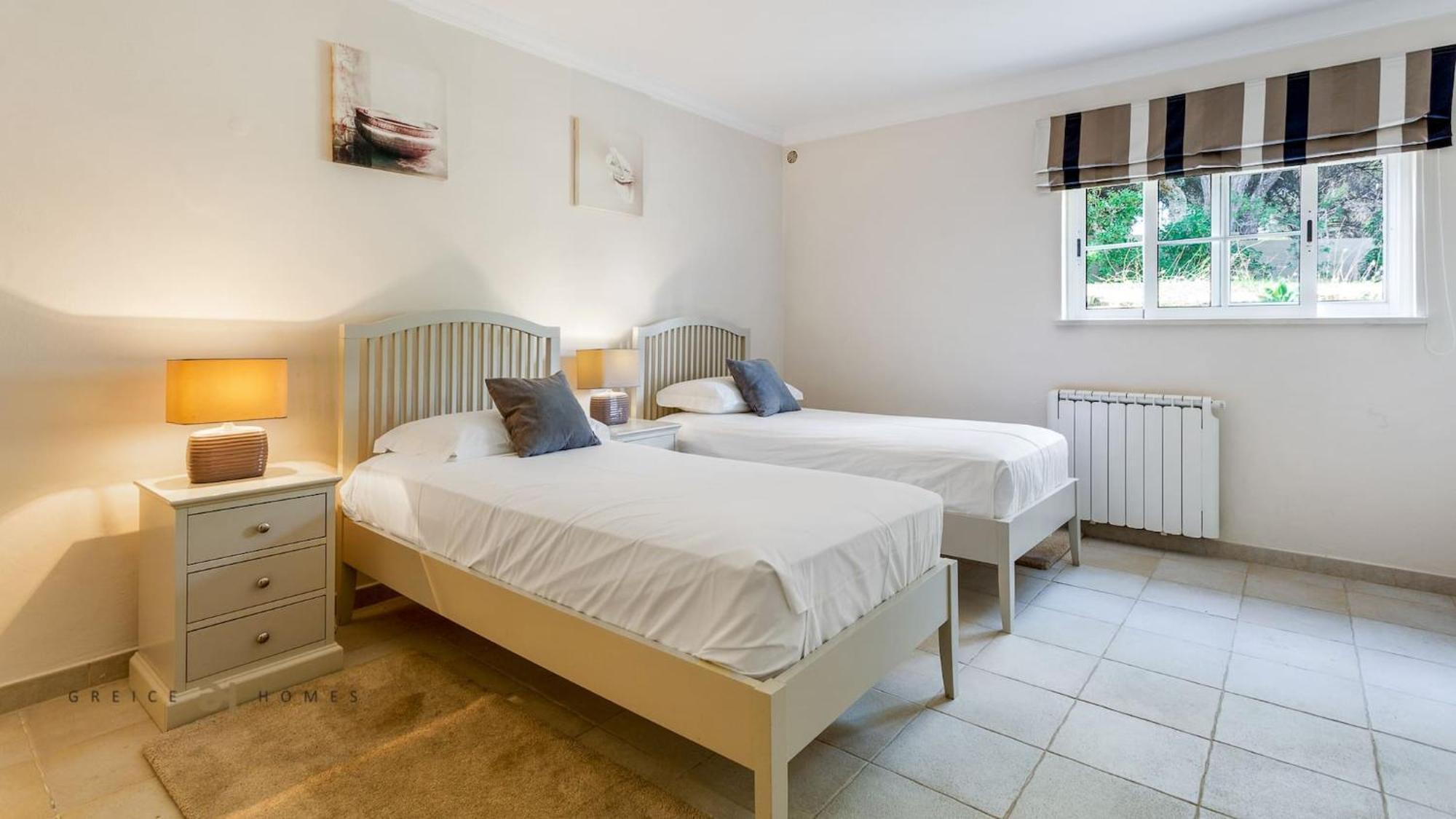 Luxuosa Moradia V5 Em Quarteira - Greice Homes Bagian luar foto